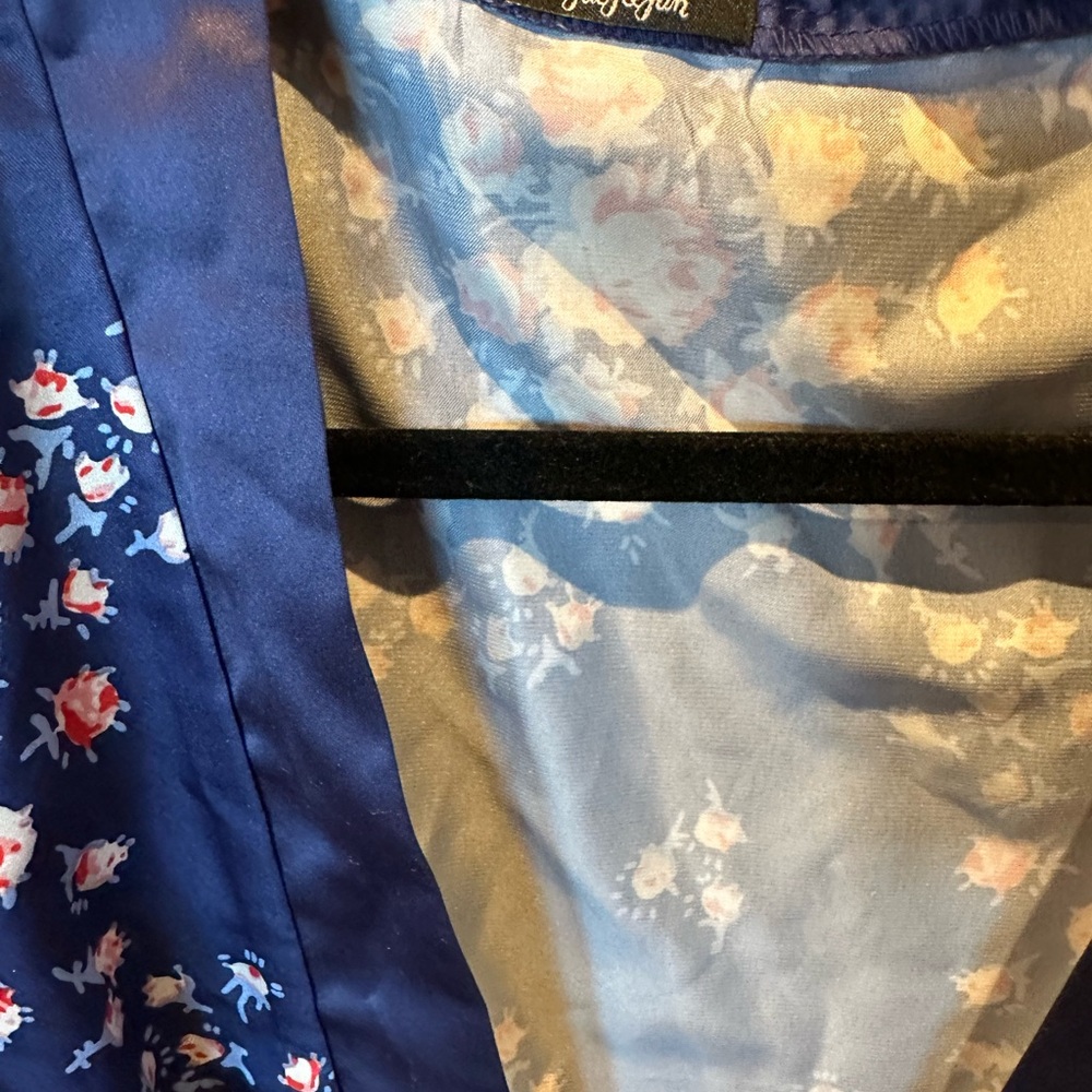 MORGAN LANE FAB FIT FUN Ladies Women’s Size Small Blue with Pink Flowers - Picture 3 of 3